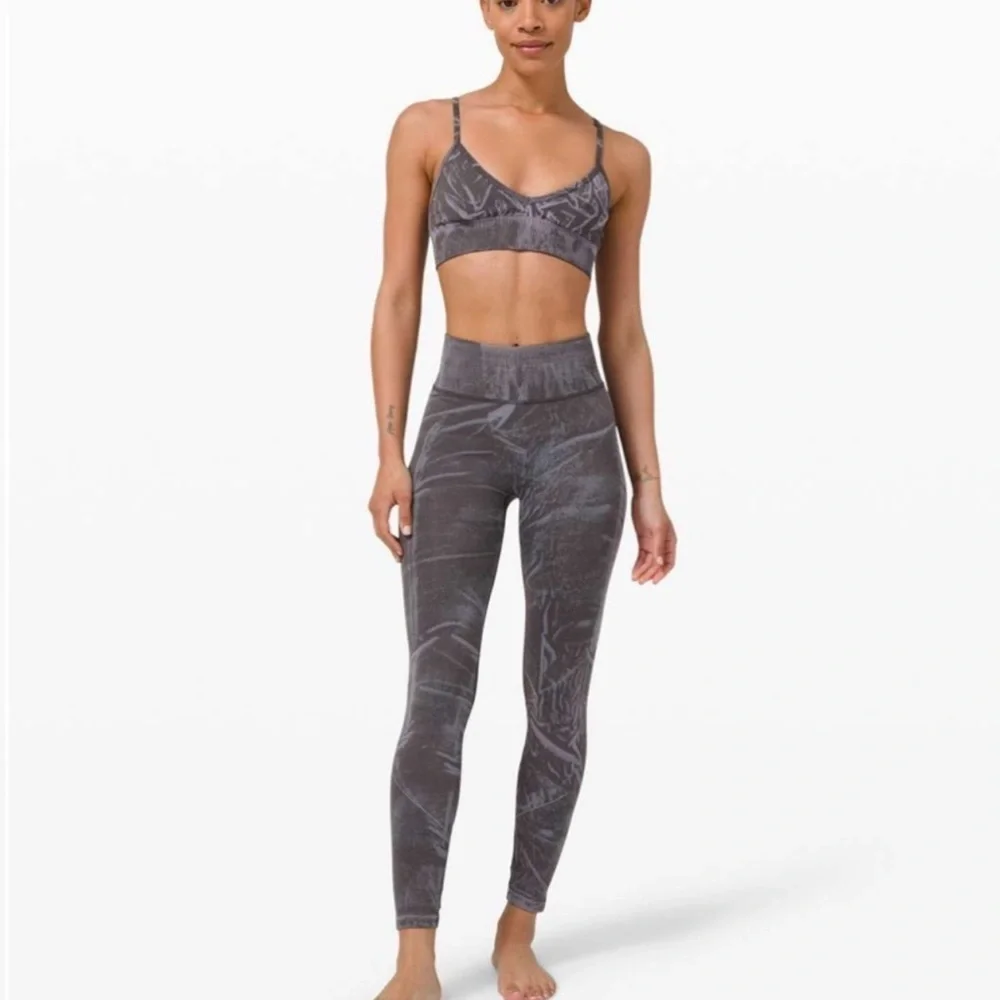 lululemon Ebb to street tight wash